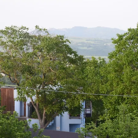 Vakantieboerderij La Terrazza Delle Noci - Agrituristico Lioni